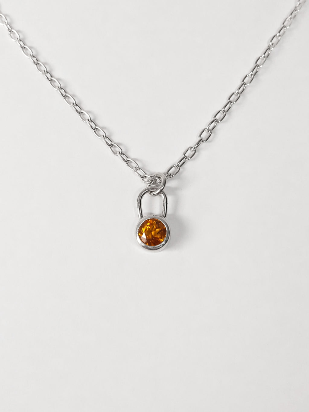 Stone Dot Chain
